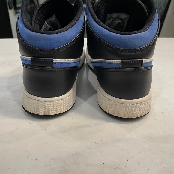 Air Jordan 1 Mid GS 'Racer Blue' 2021 Size 6 1/2Y - Picture 7 of 10